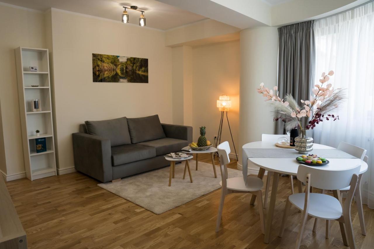 Azaleea Apartments Bucharest Exterior photo